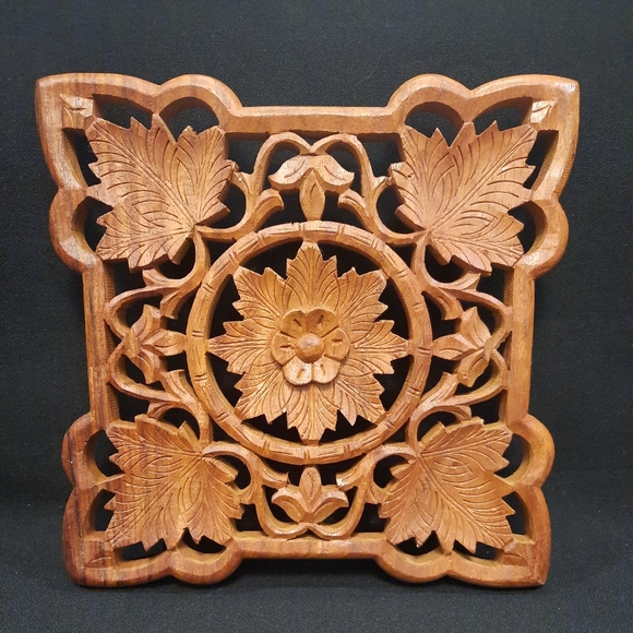 Vintage Hand Carved Wooden Footed Floral Design koTrivet Hotplate ~ India - Picture 2 of 8